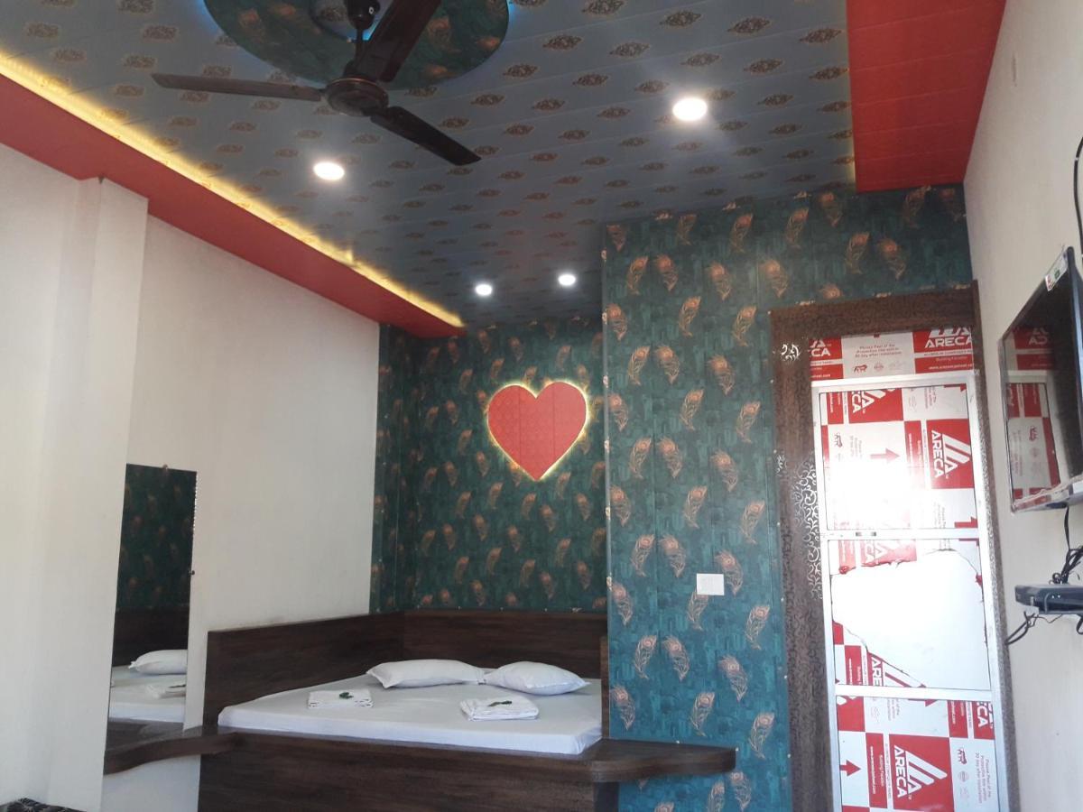 Hotel Rajvihar Pachmarhī Exteriér fotografie