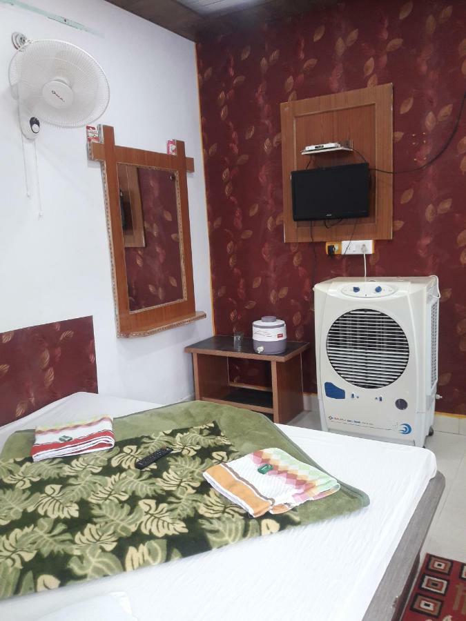 Hotel Rajvihar Pachmarhī Exteriér fotografie