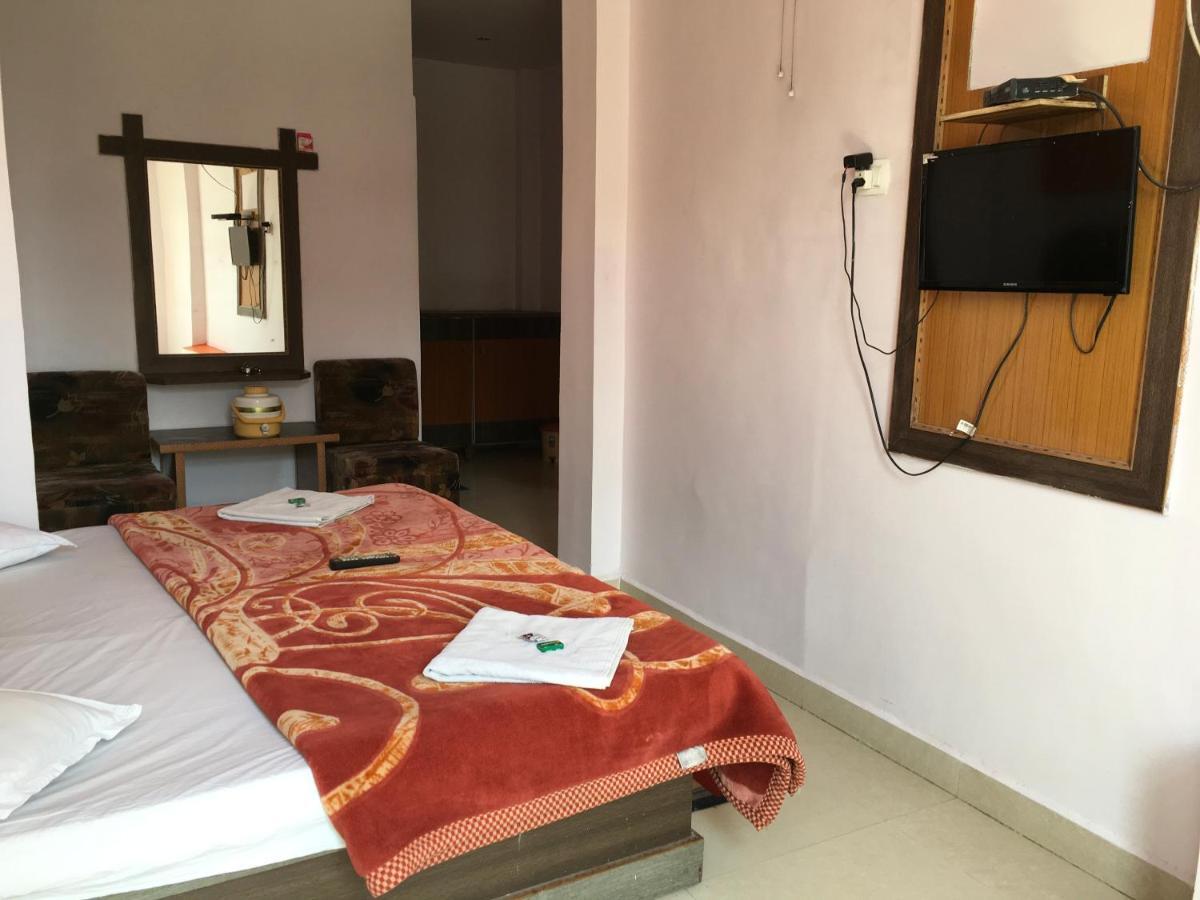 Hotel Rajvihar Pachmarhī Exteriér fotografie